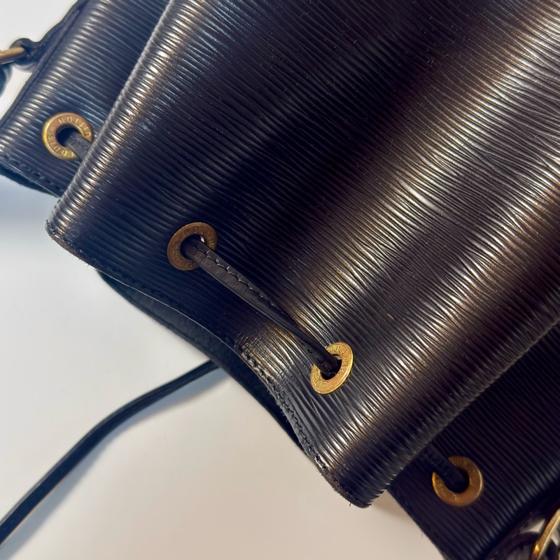 ✔️LOUIS VUITTON LV 路易威登 Epi Noe  水波紋水桶包／黑色-30