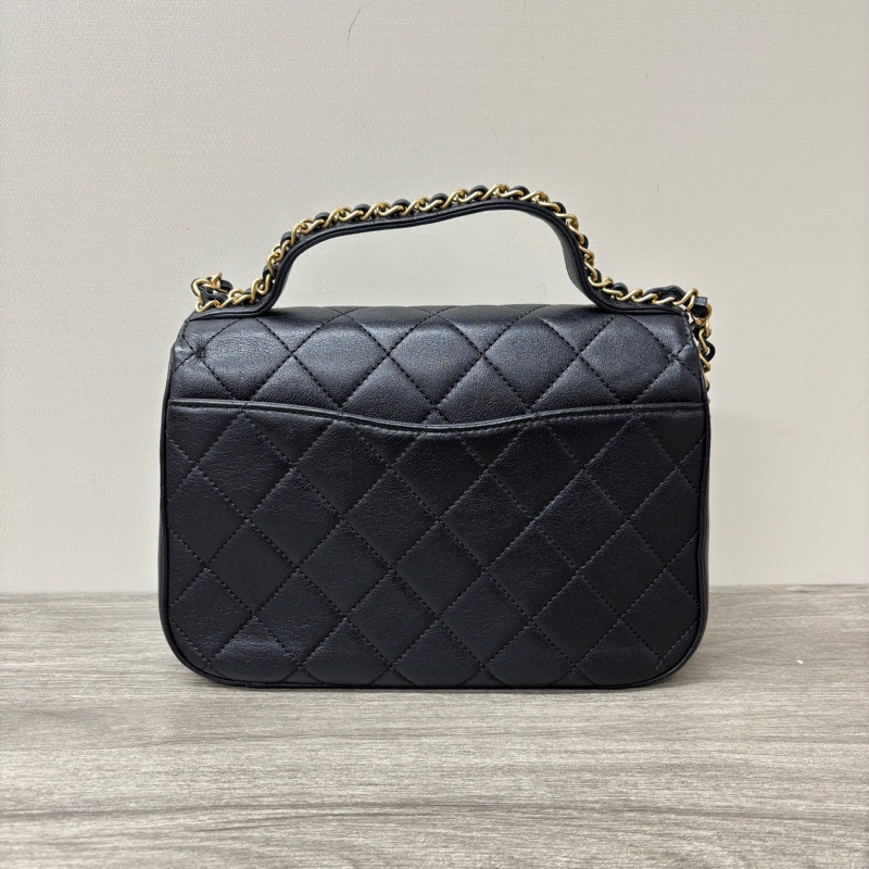 CHANEL 19bag系列黑金手提肩背斜背郵差包23*16*6 98新配件保卡塵袋-6