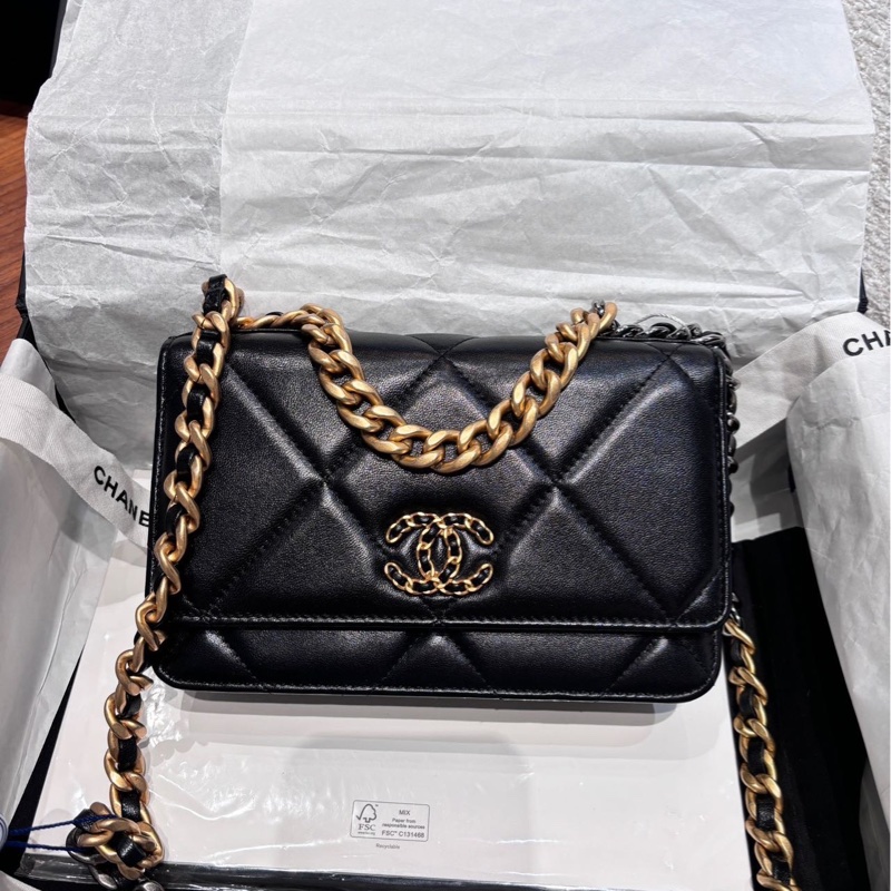 Chanel 19bagwoc黑金小號芯片款 全新閒置配件塵袋盒子-1