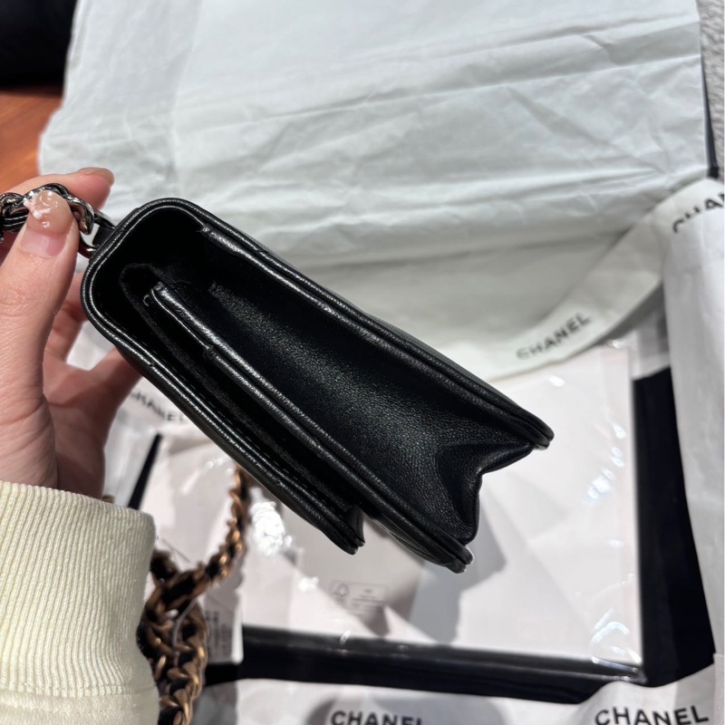 Chanel 19bagwoc黑金小號芯片款 全新閒置配件塵袋盒子-6