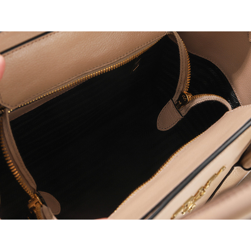 PRADA 25SS 女士手提包-17