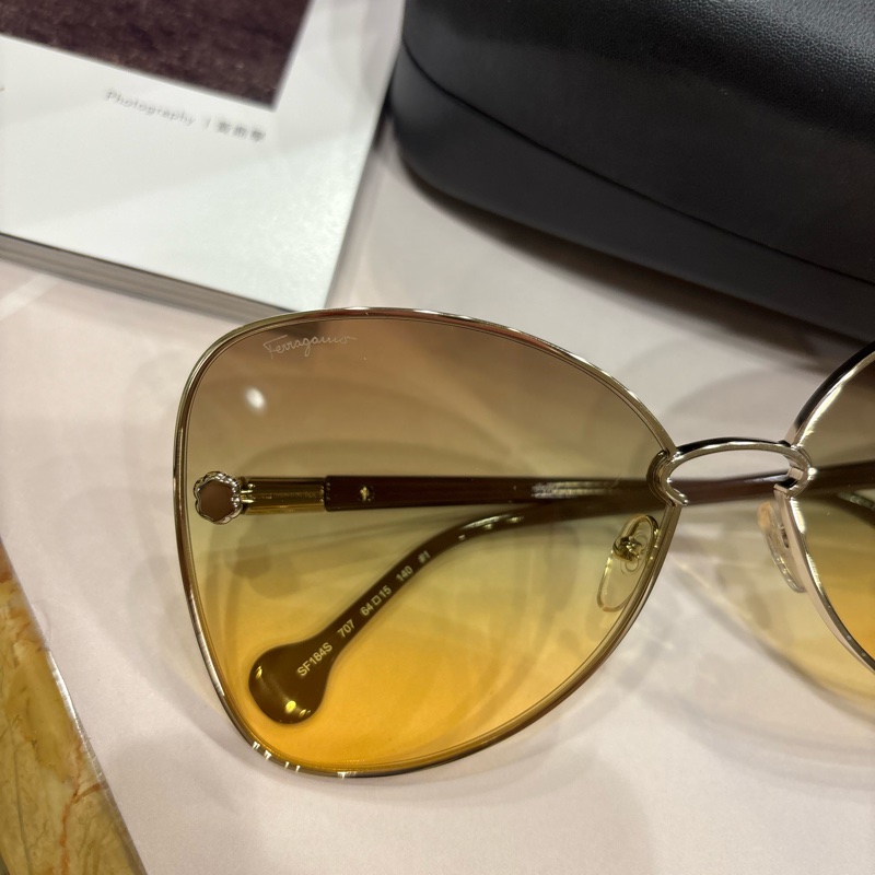 Ferragamo 太陽眼鏡 昆凌同款-1