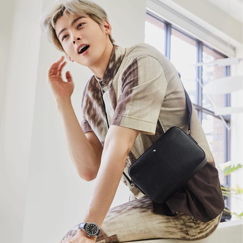 montblanc 萬寶龍 黑色 郵差包 斜背包 側背包 肩背包-1