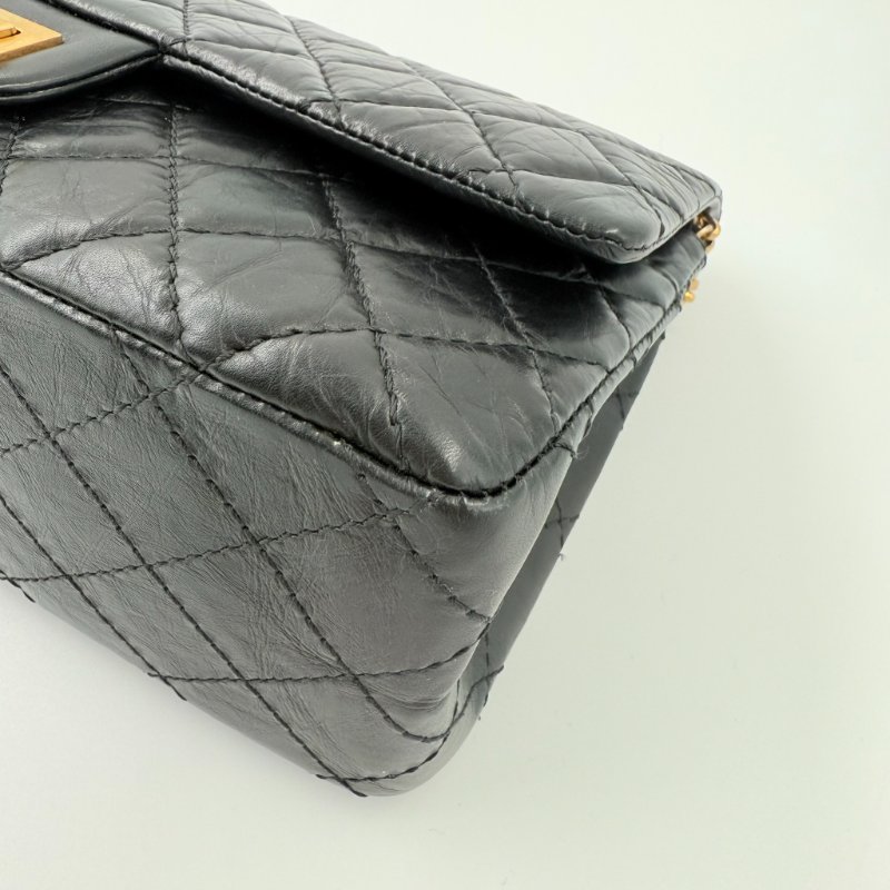 CHANEL - 黑色復古金釦2.55 Handbag-8