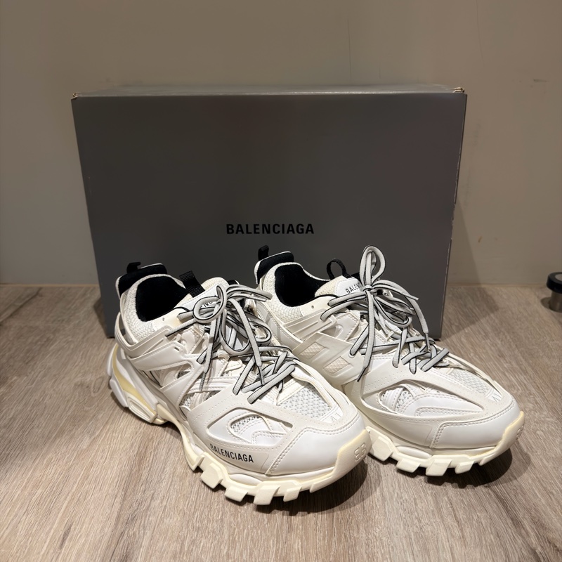 帥哥標配 ⚡️ Balenciaga Track Sneaker 41碼白色 甜價釋出！-0