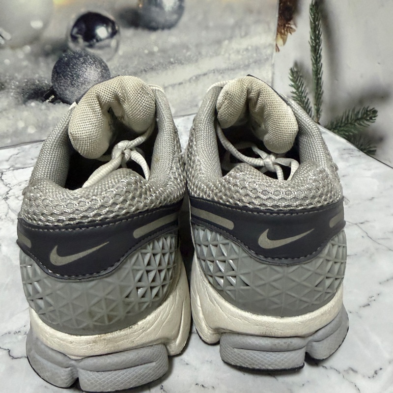 US8 25cm NIKE ZOOM VOMERO 5 無盒-3