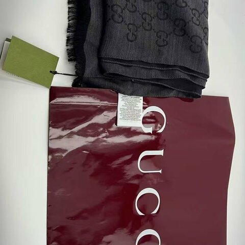 古馳經典老花圍巾