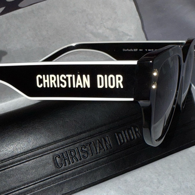 DiorPacific B2F 黑色蝴蝶形太陽眼鏡-1