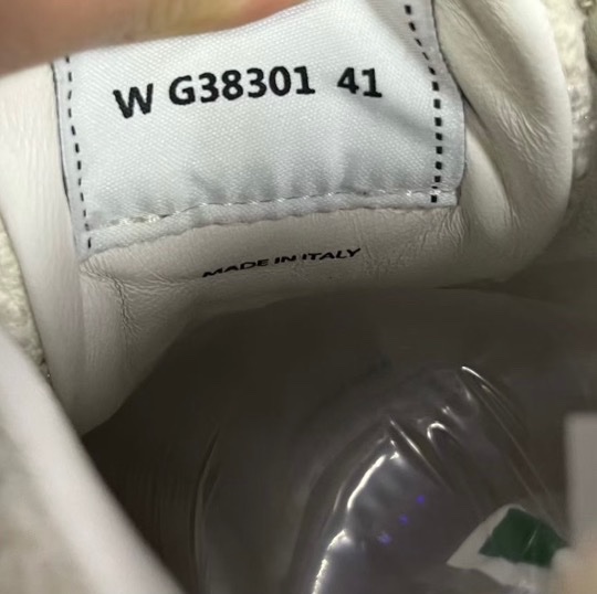 【chanel】 最新款白色皮革徽標系帶低幫運動休閒鞋 Size:41-4