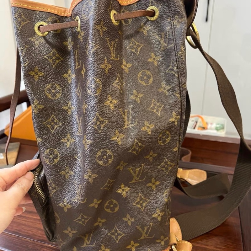 Lv 中古老花大號雙肩包-2