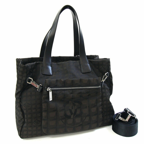 香奈兒新款旅行系列手袋 A26156 棕色尼龍帆布皮革肩背包（女款）