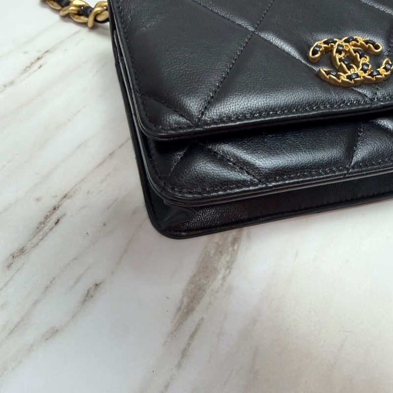 香奈兒 Chanel 19 bag woc 黑金-7