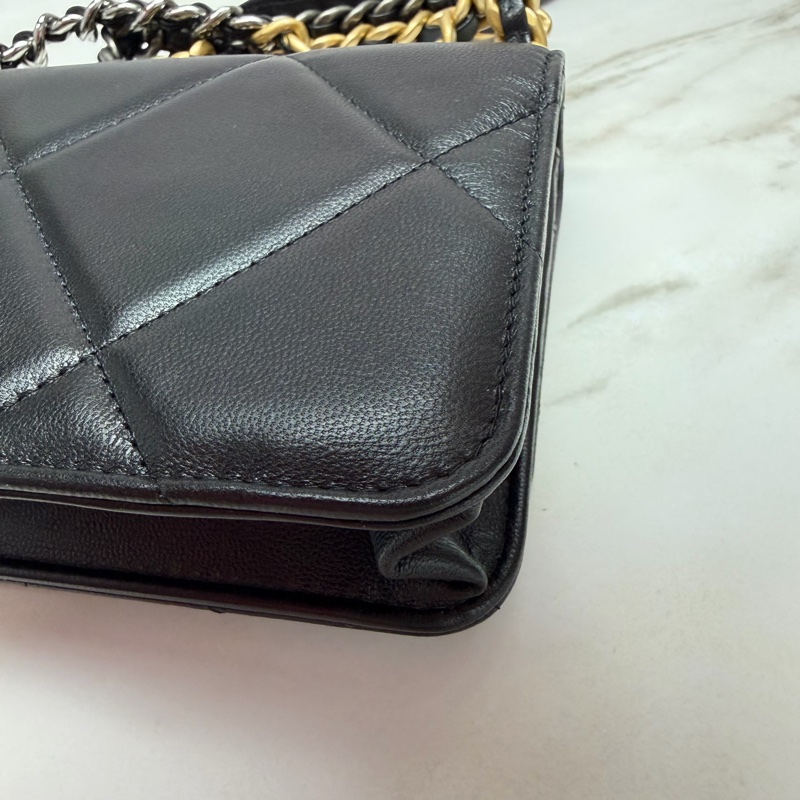 香奈兒 Chanel 19 bag woc 黑金-10