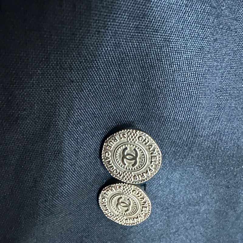 CHANEL 仿舊錢幣耳環-2