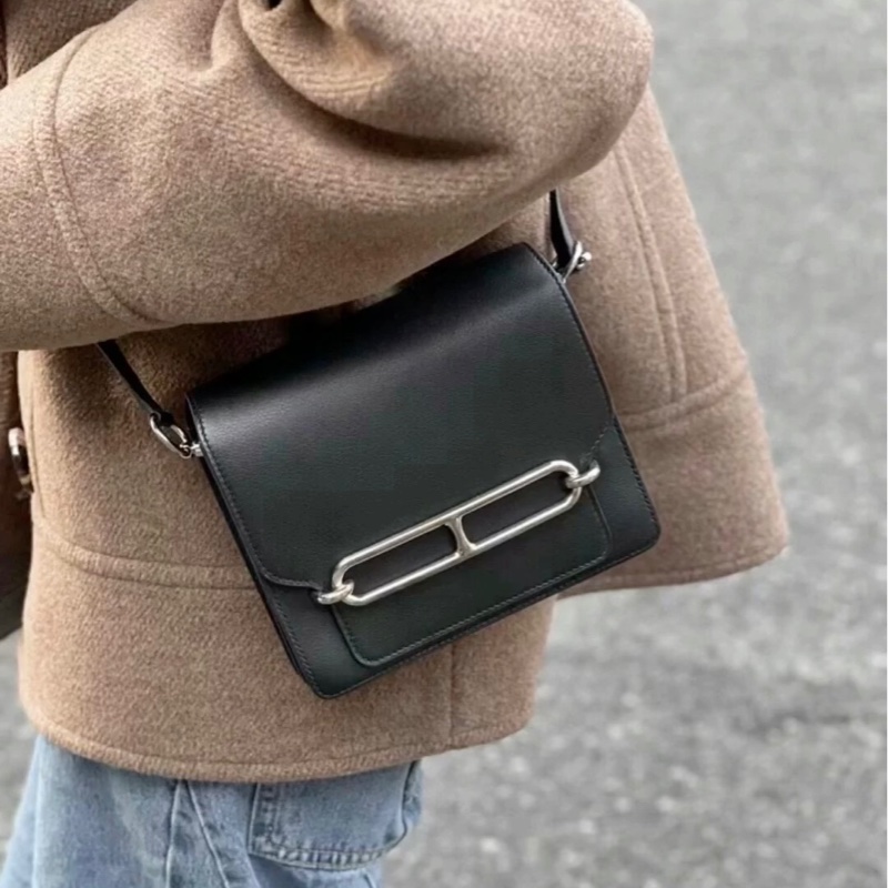 降價！近全新Hermès mini Roulis 豬鼻子-5