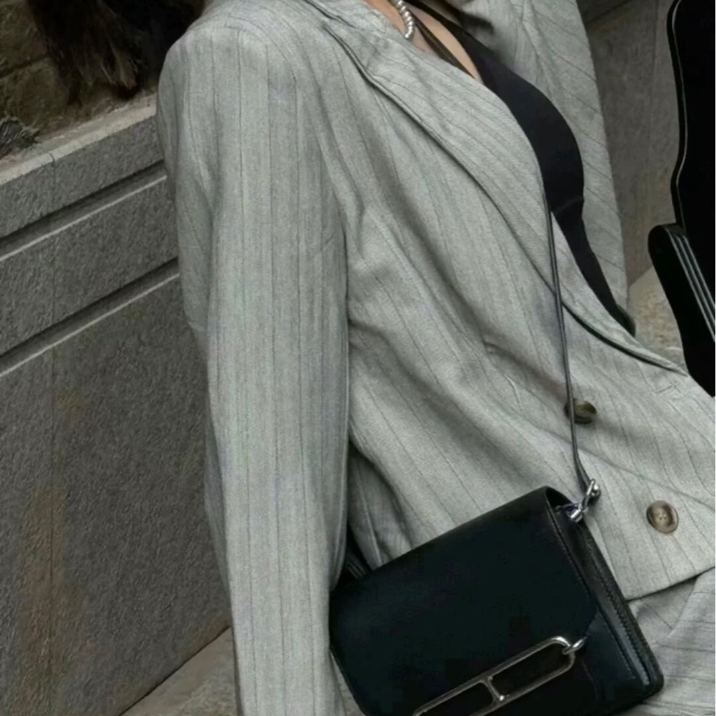 降價！近全新Hermès mini Roulis 豬鼻子-6