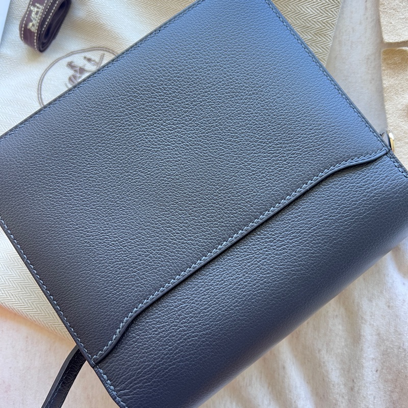 降價！近全新Hermès mini Roulis 豬鼻子-8