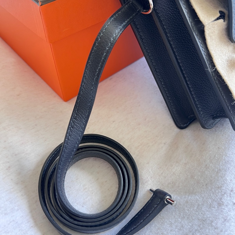 降價！近全新Hermès mini Roulis 豬鼻子-13