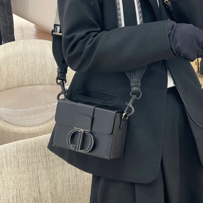 質感必收款✨99新Dior迪奧全黑霧面牛皮蒙田30Box盒子包單肩斜挎包-3