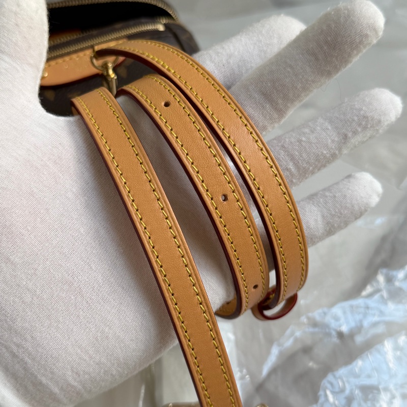 🎆迎新年只要$56,800🔥LV Mini Bumbag M82335 晶片款 （99新）-22