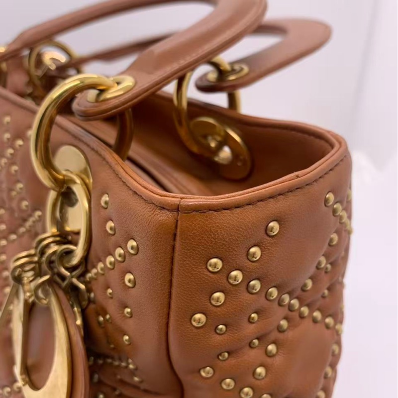 二手Dior 迪奧戴妃五格鉚釘菱格紋牛皮焦糖色金扣手提包單肩包,正常使用痕跡-7