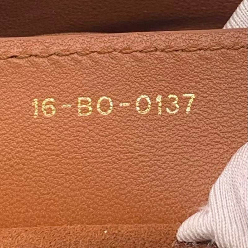 二手Dior 迪奧戴妃五格鉚釘菱格紋牛皮焦糖色金扣手提包單肩包,正常使用痕跡-20