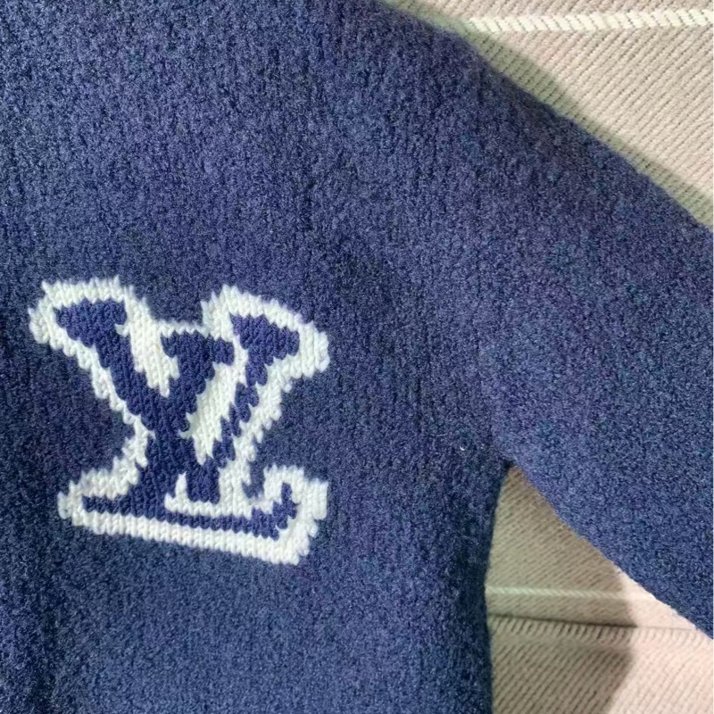99新Lv大logo藏藍色泰迪熊套頭圓領毛衣xs碼，沒有附件-4
