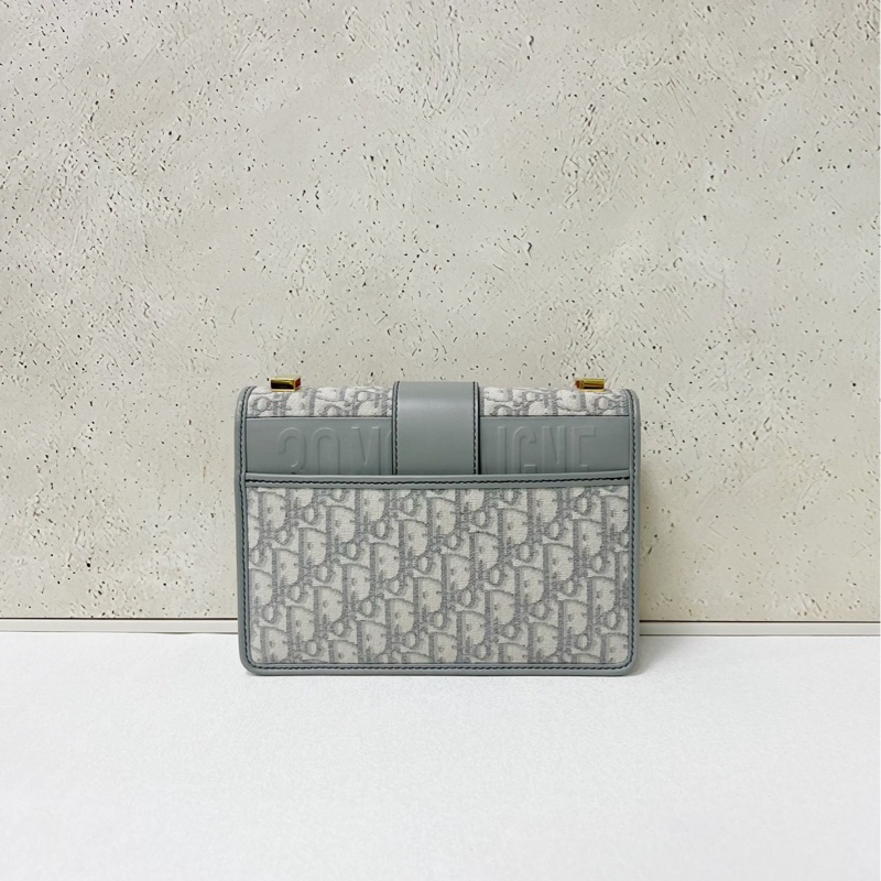 Dior Montaigne 30-1