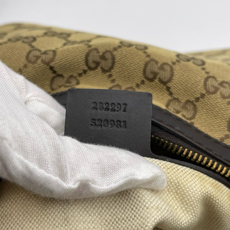 Gucci古驰老花帆布拼皮腋下包-6