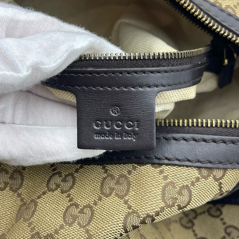 Gucci古驰老花帆布拼皮腋下包-7