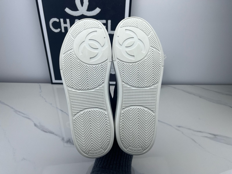 chanel香奈兒 墨綠麂皮板鞋 39碼 下地一次 成色如圖-7
