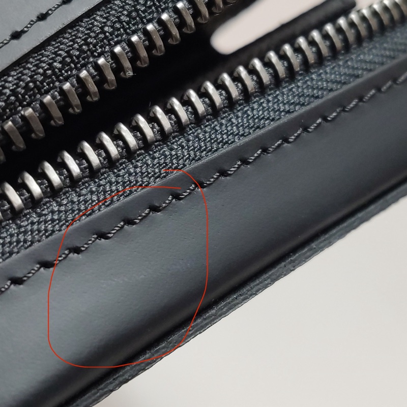 Louis Vuitton  Zippy牛皮老花滿印環繞式拉鍊手拿包 尺寸約22x13-8