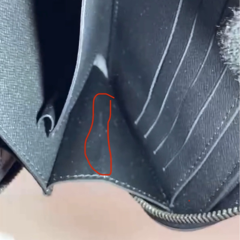 Louis Vuitton  Zippy牛皮老花滿印環繞式拉鍊手拿包 尺寸約22x13-9