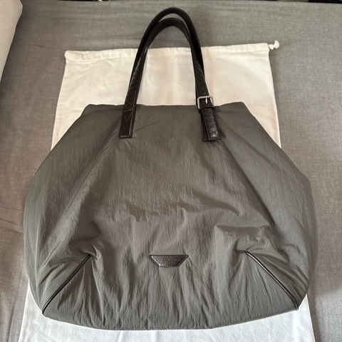 BOTTEGA VENETA Crossroad Buckle Tote