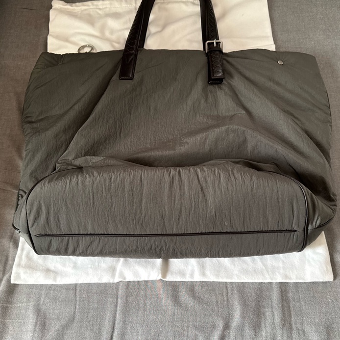 BOTTEGA VENETA Crossroad Buckle Tote-9