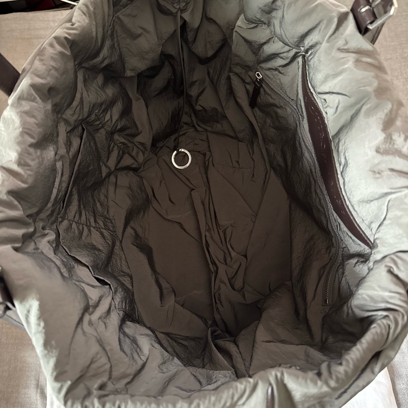 BOTTEGA VENETA Crossroad Buckle Tote-10