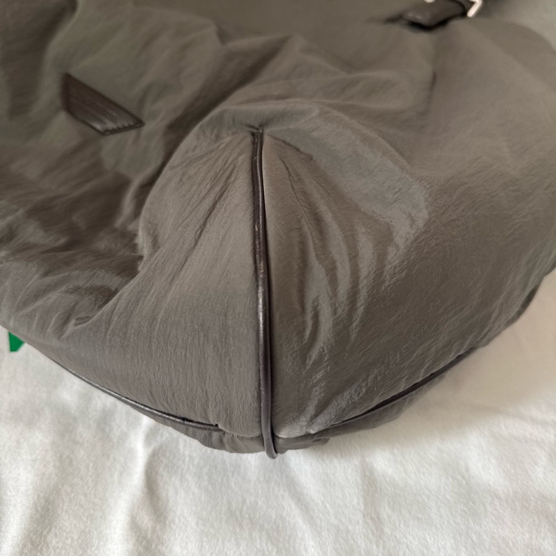 BOTTEGA VENETA Crossroad Buckle Tote-25