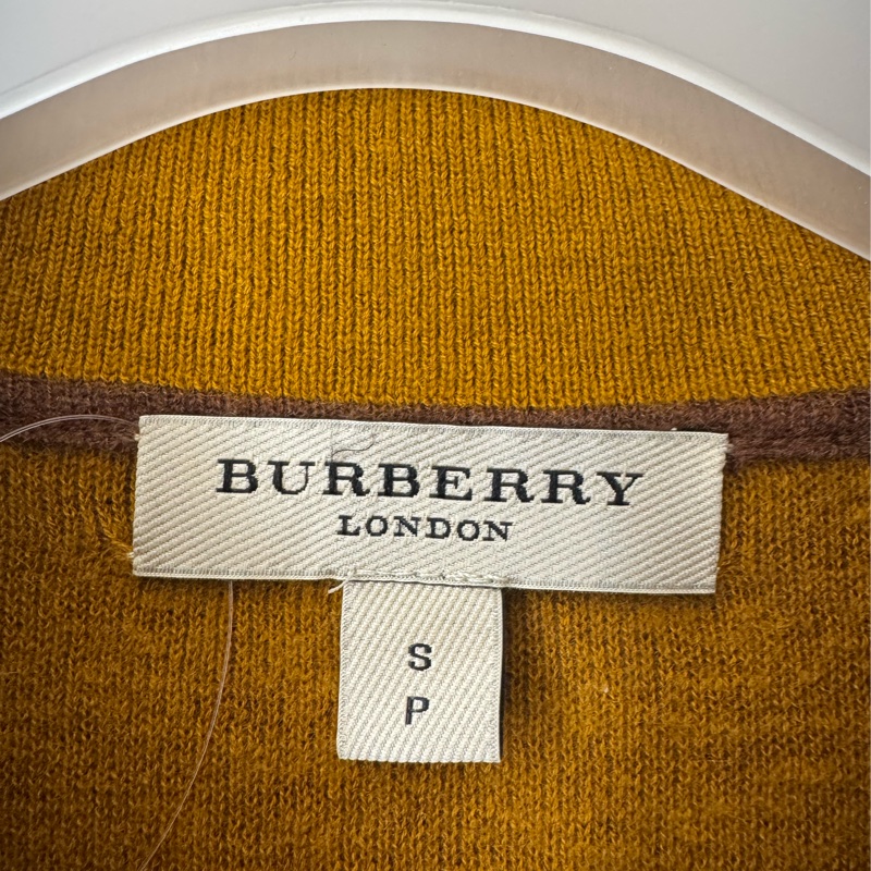 Burberry 咖內芥末黃立領長袖毛衣-1