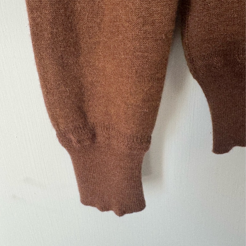 Burberry 咖內芥末黃立領長袖毛衣-15