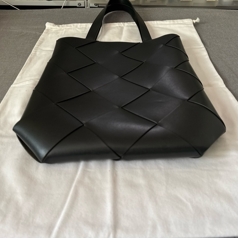Bottega Veneta Billboard Intrecciato Leather North South tote bag-1