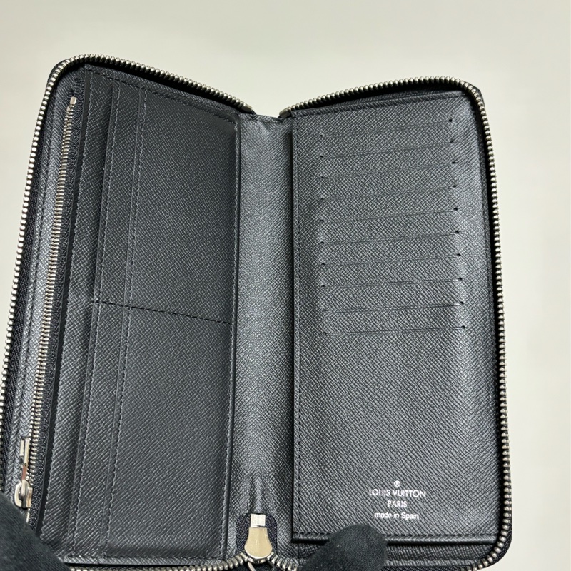 🔥近新美品 LV 路易威登 Louis Vuitton 黑棋盤格拉鏈14卡長夾-1