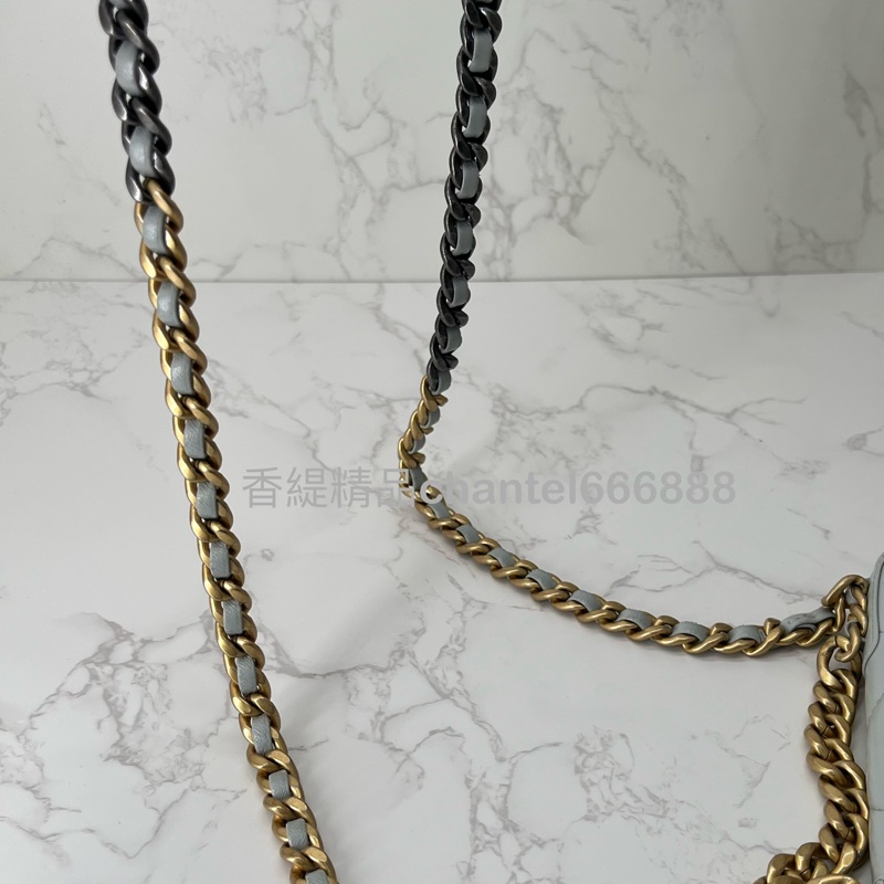 💗香緹國際精品💗 725 Chanel 19 woc 水藍色 晶片款-14