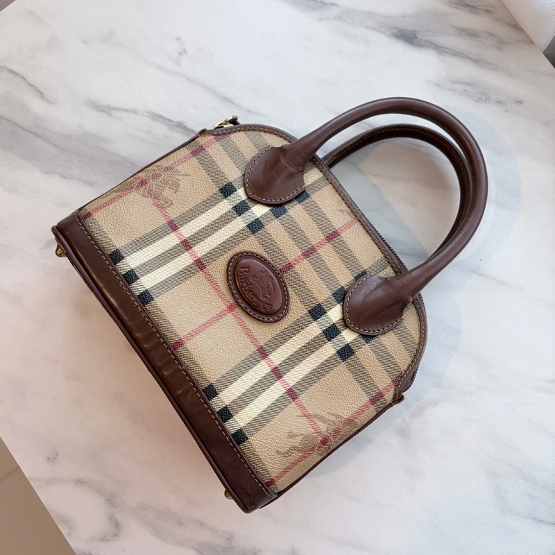 Burberry 中古小貝殼包-6
