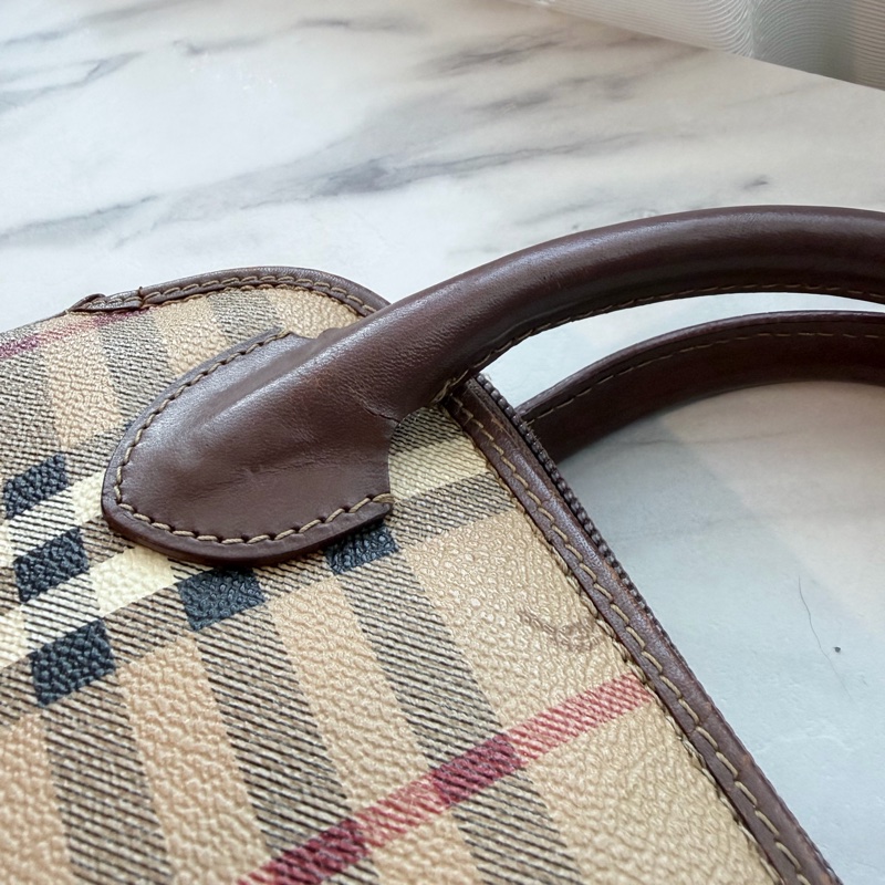 Burberry 中古小貝殼包-17