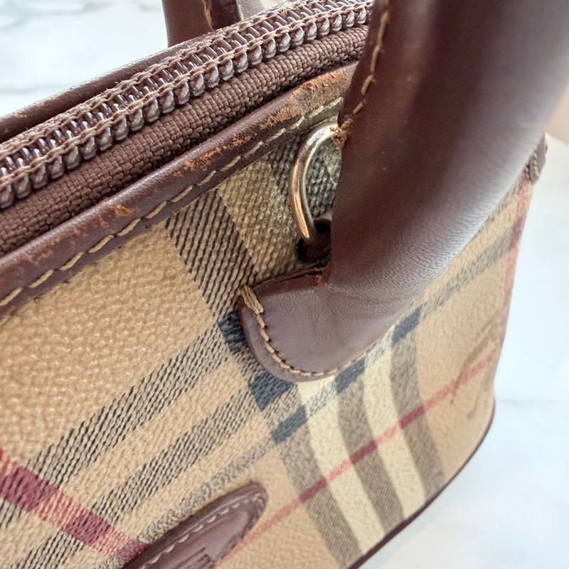 Burberry 中古小貝殼包-26