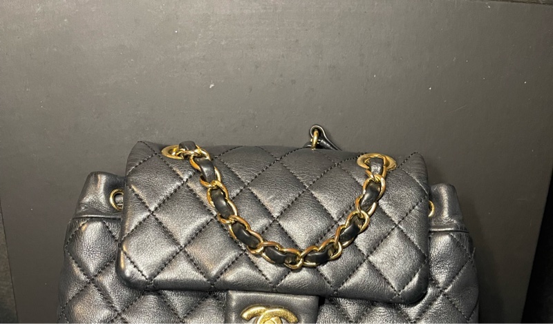 【保值經典】Chanel 26開 黑金羊皮 Duma 雙肩包 (附保卡、原廠盒)-0