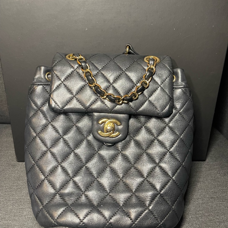 【保值經典】Chanel 26開 黑金羊皮 Duma 雙肩包 (附保卡、原廠盒)-3