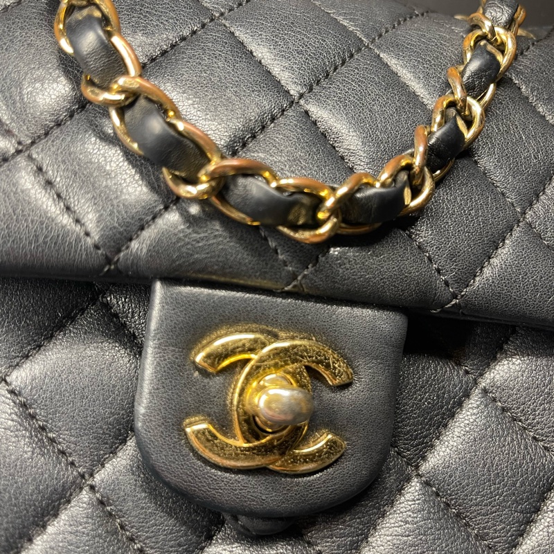 【保值經典】Chanel 26開 黑金羊皮 Duma 雙肩包 (附保卡、原廠盒)-9