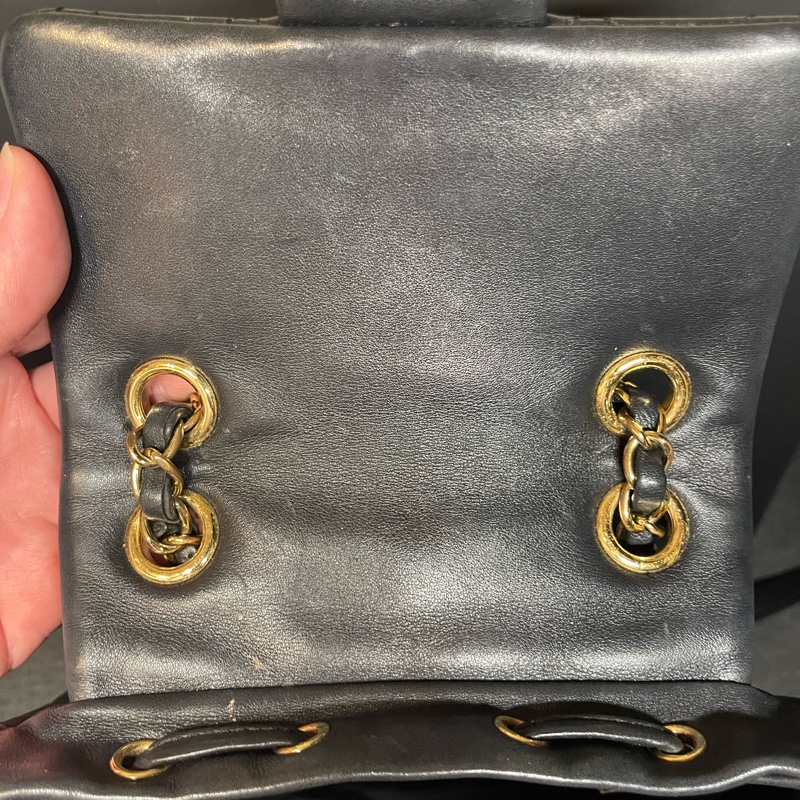 【保值經典】Chanel 26開 黑金羊皮 Duma 雙肩包 (附保卡、原廠盒)-12