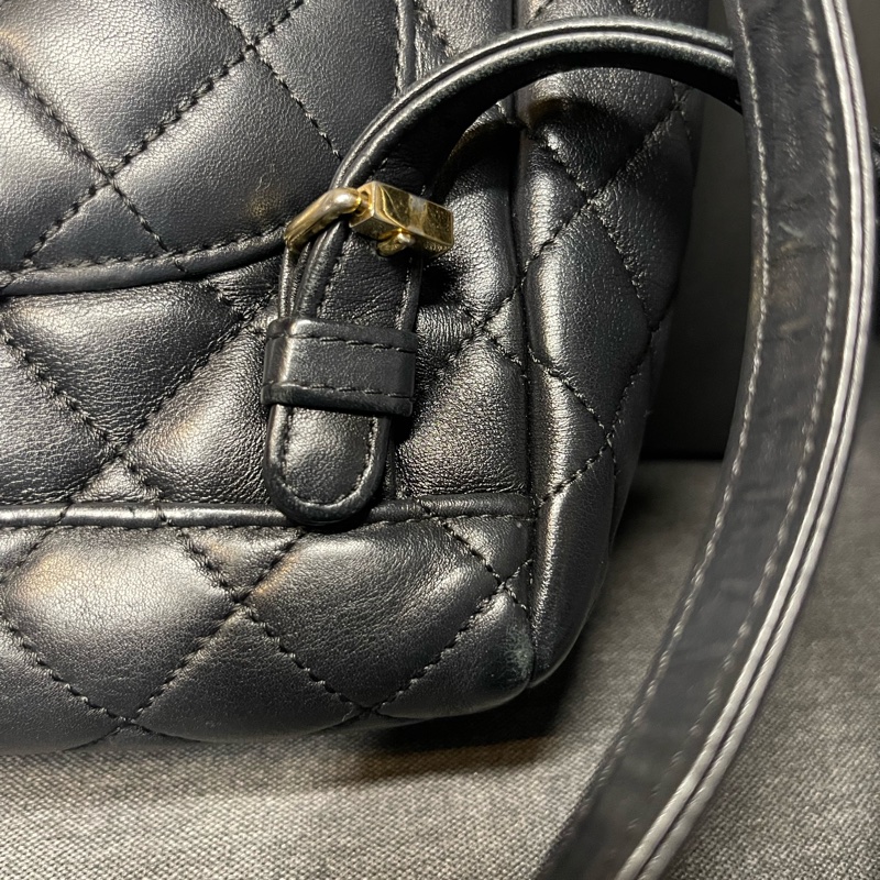 【保值經典】Chanel 26開 黑金羊皮 Duma 雙肩包 (附保卡、原廠盒)-13